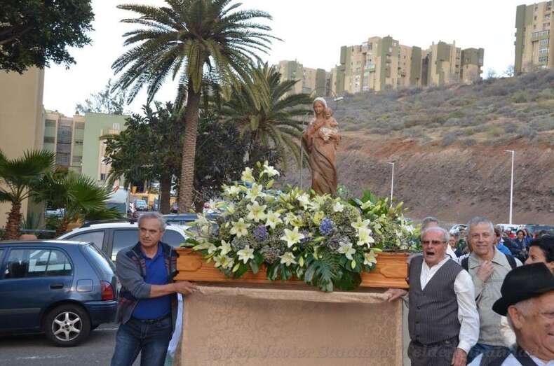 Momento de la procesión de este sábado por la tarde en el Valle de Jinámar (Foto Francisco Javier Santana)